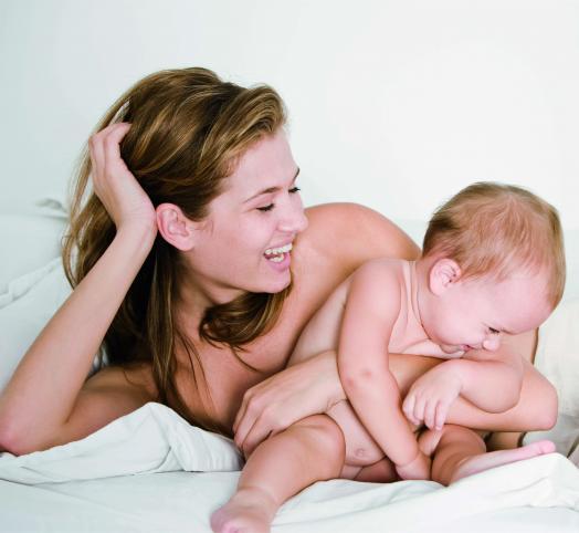 MUSTELA  Cosméticos naturales y tratamientos para la piel del bebé y la  mujer embarazada